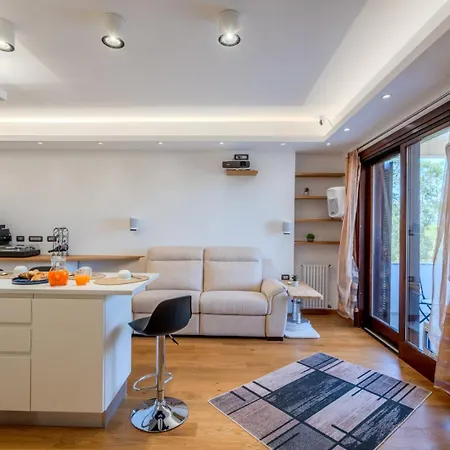 Daire Luxury In Olbia, Terrazza & Cinema