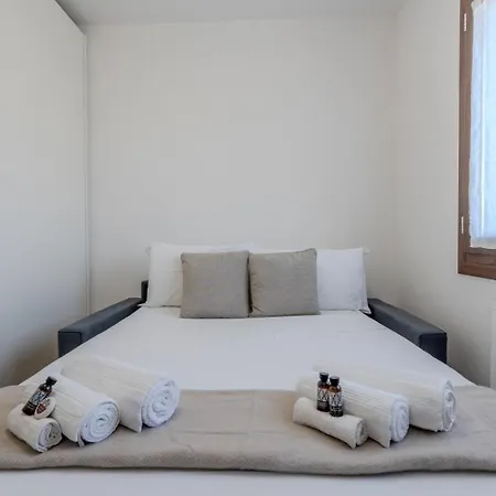 Luxury In Olbia, Terrazza & Cinema Olbia