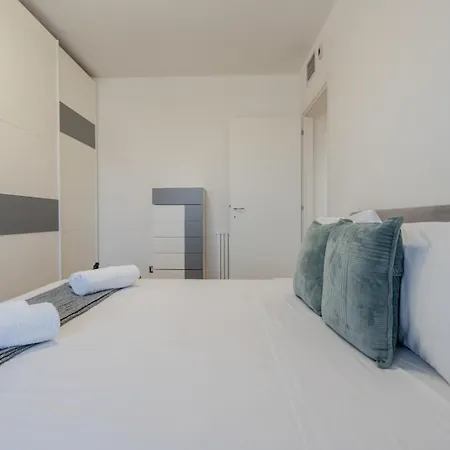 Apartment Luxury In Olbia, Terrazza & Cinema *