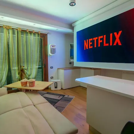 Luxury In Olbia, Terrazza & Cinema *