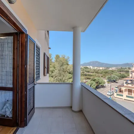 Luxury In Olbia, Terrazza&cinema * Olbia