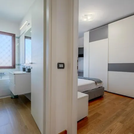 Luxury In Olbia, Terrazza&cinema Appartamento *