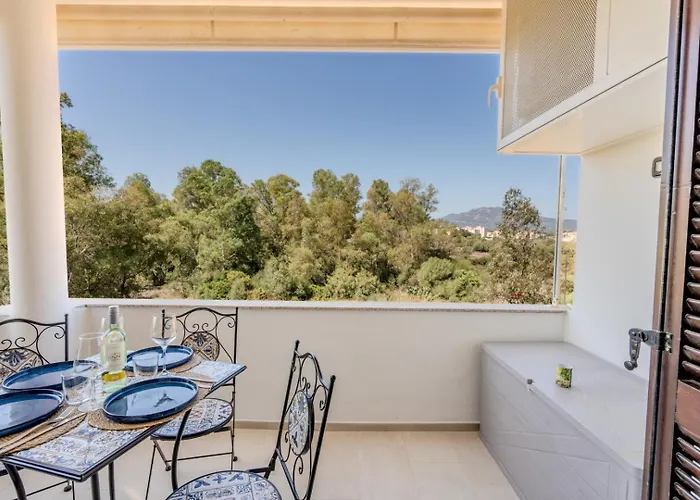 Luxury In Olbia, Terrazza & Cinema Olbia