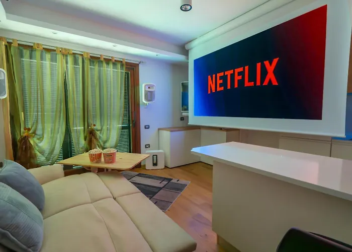 Luxury In Olbia, Terrazza & Cinema *