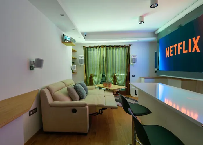 Luxury In Olbia, Terrazza & Cinema