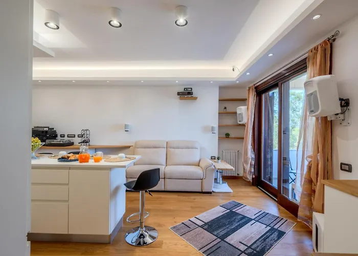 Appartement Luxury In Olbia, Terrazza & Cinema