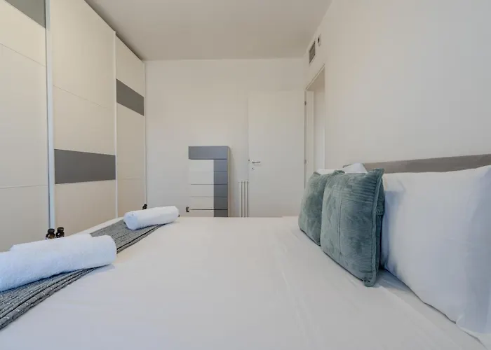 Apartamento Luxury In Olbia, Terrazza & Cinema *